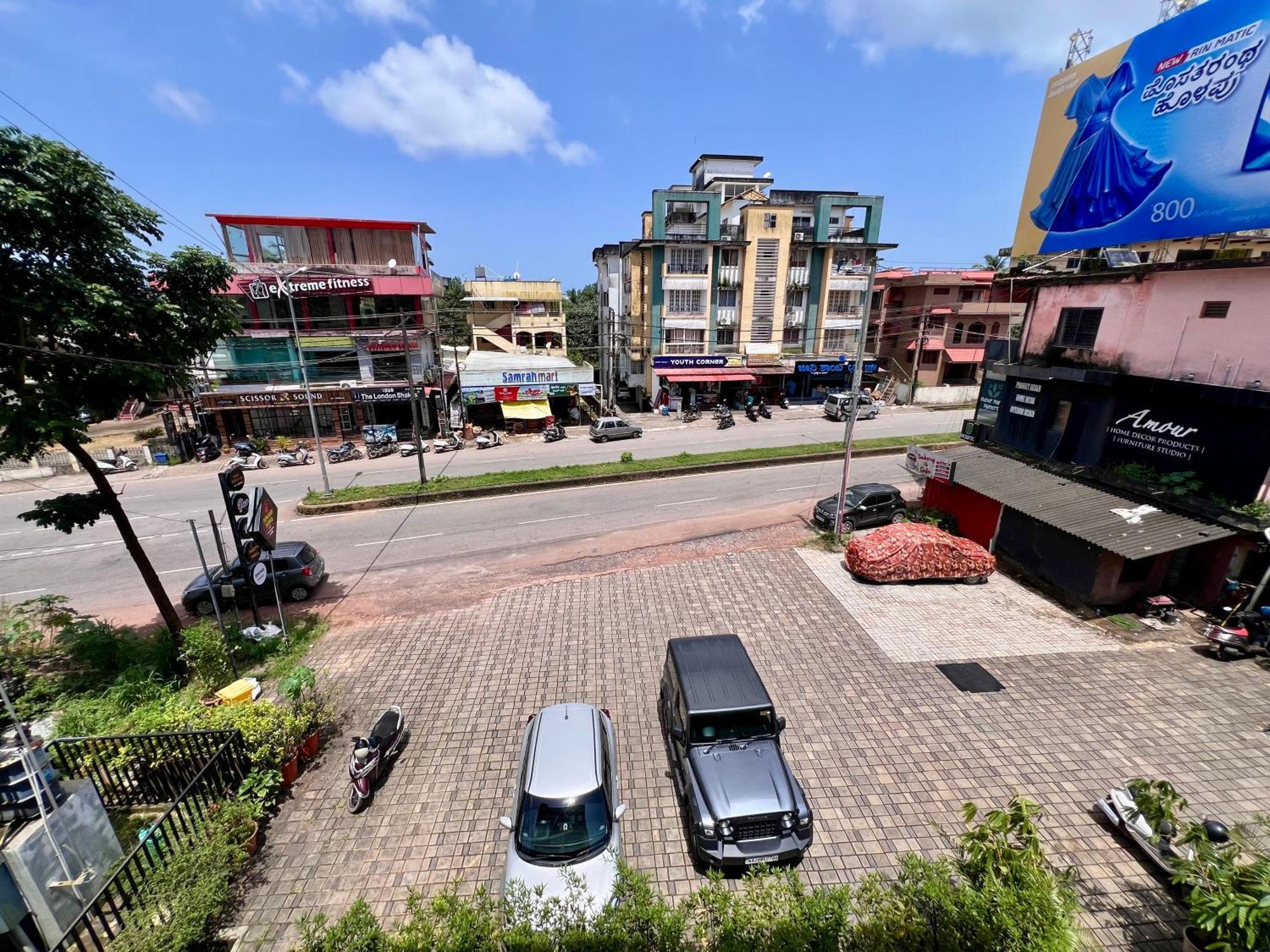 Ratna Sagar Hotel Manipal Eksteriør billede