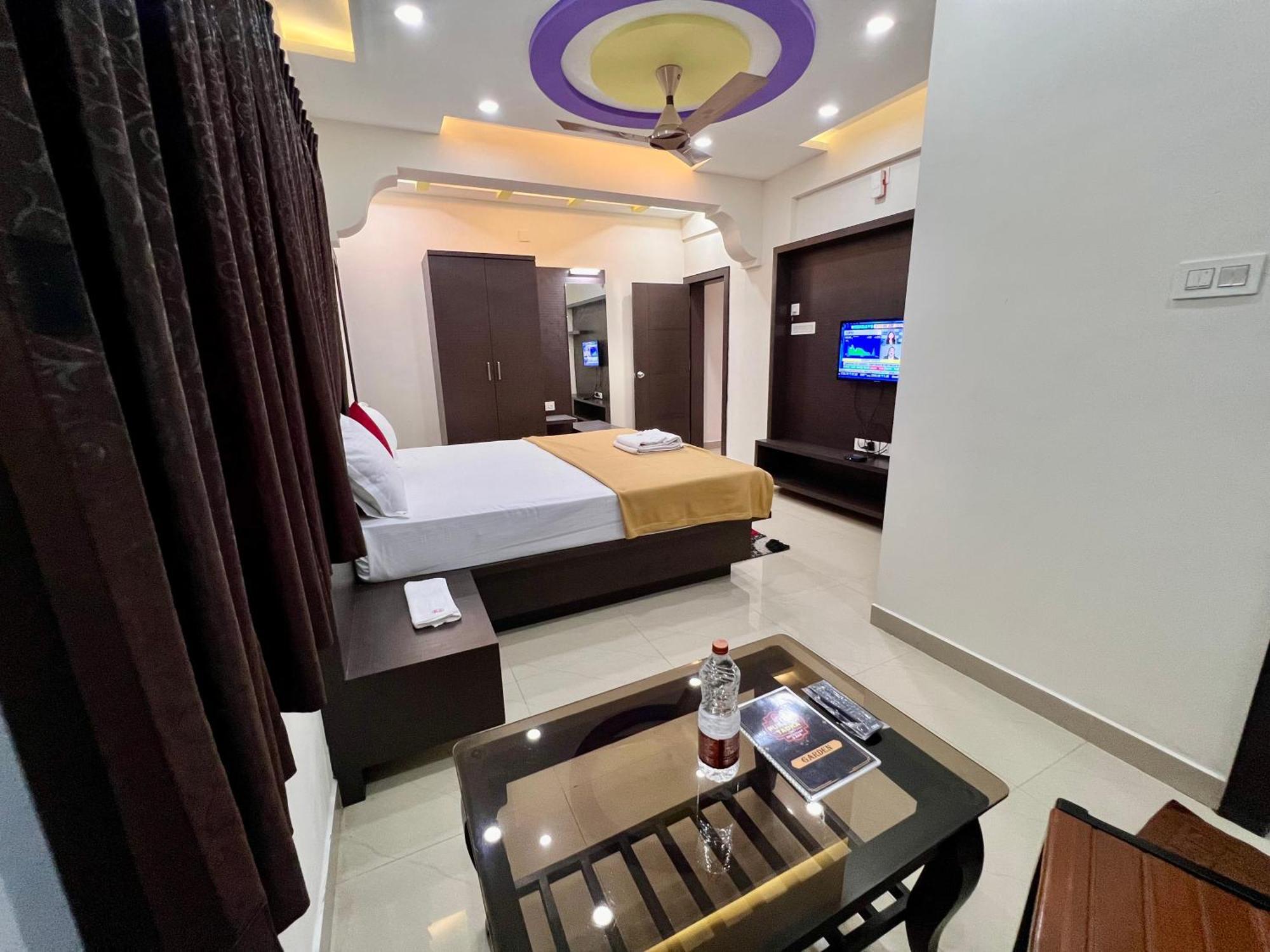 Ratna Sagar Hotel Manipal Eksteriør billede