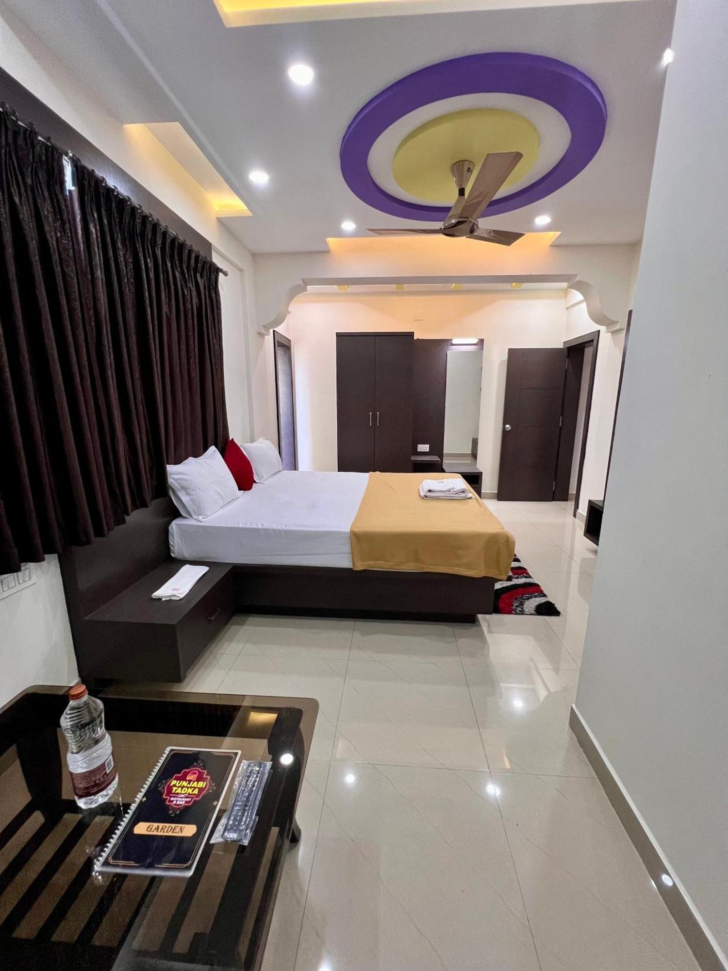 Ratna Sagar Hotel Manipal Eksteriør billede